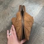 Seychelles Quilted Tan Suede Mules Women’s Size 6.5 Work Casual Photo 4