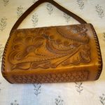 Elegant Tan Leather Handbag Photo 2