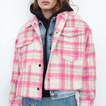 ZARA NWOT  Pink Cropped Plaid Shacket Overshirt size small Photo 0
