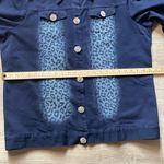 Quacker Factory  Denim Jacket 1X Blue Leopard Print Rhinestone Buttons Photo 5