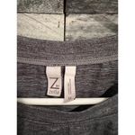 Z By Zella  Women M Long Sleeve Top Gray Cropped Excellent Photo 1