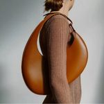 Elegant Tan Women's Bag Photo 1