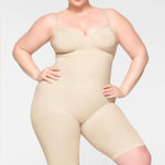 SKIMS NWOT  Sculpting High Waisted Shorts Sand Color Size L Photo 0