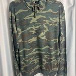Forever 21  Men’s Camouflage Long Sleeve Hoodie Size M Photo 0