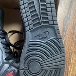 Jordan Air  1 Retros Photo 2