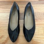 Neiman Marcus  Flats Black Leather Pointed Toe 7.5 Photo 0