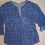 Kenar S Dots Pattern Boyfriend Style V-neck Pocketed Popover Top in Blue n White Photo 0