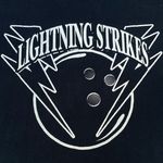 Fruit of the Loom Lightning Strikes Bowling Black Graphic T-shirt Photo 2