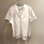 Athleta Levitate Poplin Tee Shirt White V Neck Short Sleeve Pleated Cuff Size L Photo 6