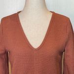 Madewell ‎ Pink Knit Texture And Thread Full Sleeve V Neckline Long Sleeve Top XS Photo 4