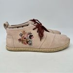 Toms Bota Floral Embroidered Suede Chukka Boots Pink Size 7 Photo 3