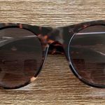Saint Laurent  tortoiseshell sunglasses Photo 1