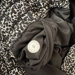 Lululemon  Hotty Hot Printed Black & White Shorts Size 6 Photo 4