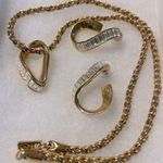 Vintage Faux Diamond baguette gold tone swirled pendant/chain Photo 7