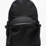 Lululemon All Hours Backpack in black with mesh pockets Photo 0