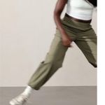 Athleta M Cascade Cargo Poplin Pant Moss Medium Photo 2