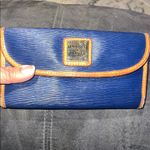 Dooney & Bourke Navy and Tan Saffiano wallet Photo 15