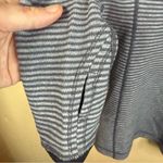 Lululemon  Size 8‎ Turn Around Long Sleeve Blue Gray Striped Thumb Holes Medium Photo 1
