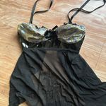 Babydoll lingerie black with blue and gold breast details. Photo 1