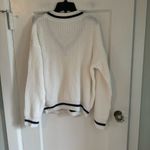 White Chunky V Photo 5