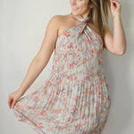 RD Style NWT  Hannie Cross Over Halter Dress - Neutral Green Floral Size Small‎ Photo 0