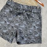 Banana Republic NWT Women’s High Rise Paperbag Shorts Belted in Camo Gray 10 Photo 4