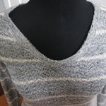 Gibson  v-neck angled hem sweater - Sz Sm Photo 5