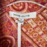 Rose + Olive NWT Printed V-Neck Cropped Buttondown Shirt Size Small S NEW Photo 4