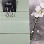 Simply Vera, Vera Wang 🆕 Simply Vera Vera Wang Crystal Dangle Earrings Photo 1