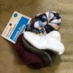 NWT Room Essentials 4 Pack Towel Twisters Photo 1