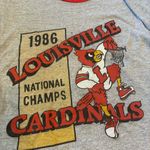 American Vintage Vintage Louisville Cardinals 80s Basketball National Championship Tshirt Size S Photo 2