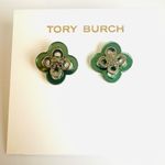 Tory Burch New  Kira Clover Stud Earrings in Green and Silver on TB Earring Card Photo 2
