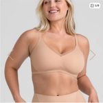 NWT Honeylove Crossover Seamless Wire Photo 0