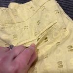 Isaac Mizrahi  New York NWT Size 2 Citron Yellow Eyelet South Hampton Crop Pants Photo 2