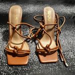 EGO Womens sz6  lace up Heels Photo 2