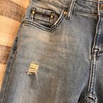 Calvin Klein  Light Wash Curvy Skinny‎ Leg Jeans Size 27/32 Photo 7