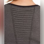 Lululemon Run: Back On Track Short SleeveTech
Heathered Black Size 4 Photo 3