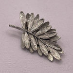 Vintage Silver Tone Textured Elegant Leaf Palms Brooch Pin Photo 0