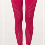 Lululemon  Reveal Tight Interconnect Ruby Red Photo 3