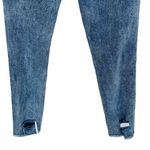 Tinseltown  JRS SZ 7 Jeans High-Rise Zip-Fly Distressed Frayed Hems Medium Wash Photo 6