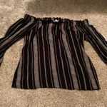 Ivy and Main Top Photo 0