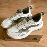 Vans  UltraRange Neo VR3 Shoe Women 9.5 US Mens 8.0US Photo 4