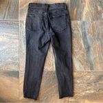 Old Navy  High Rise OG Straight Jeans Women's Size 8 Black Photo 3