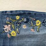 Kut From The Kloth  Catherine Boyfriend Jean Floral Embroidered Detail Size 6 Photo 7