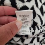 Fever black white geometric cowl neck poncho size l/xl Size L Photo 7