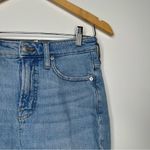 Madewell  The Curvy Perfect Vintage Mom Jeans Size 26 Photo 7
