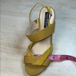 Isaac Mizrahi  Mustard Wedge Sandals  size9.                               ordrA2 Photo 6