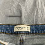 Abercrombie & Fitch Mom Short Mid Rise Photo 3