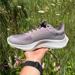 Nike Air Zoom Pegasus 38 Shield Running Shoes | Women’s 7 | Purple Smoke Mauve Photo 14