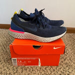 Nike  Women's Navy Blue Gray Epic React‎ Flyknit Running Shoes Size 7.5 Photo 0